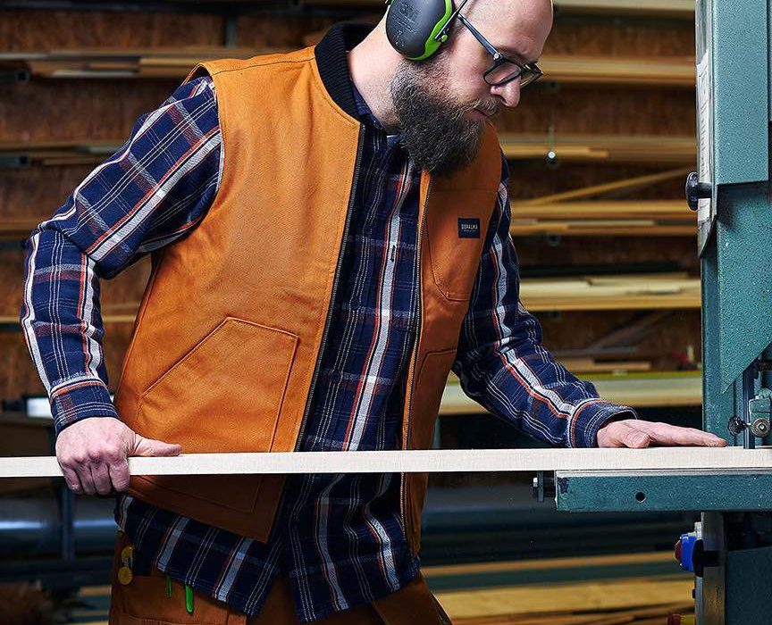 Praktiska och snygga arbetskläder på jobbet Praktiska och snygga arbetskläder på jobbet